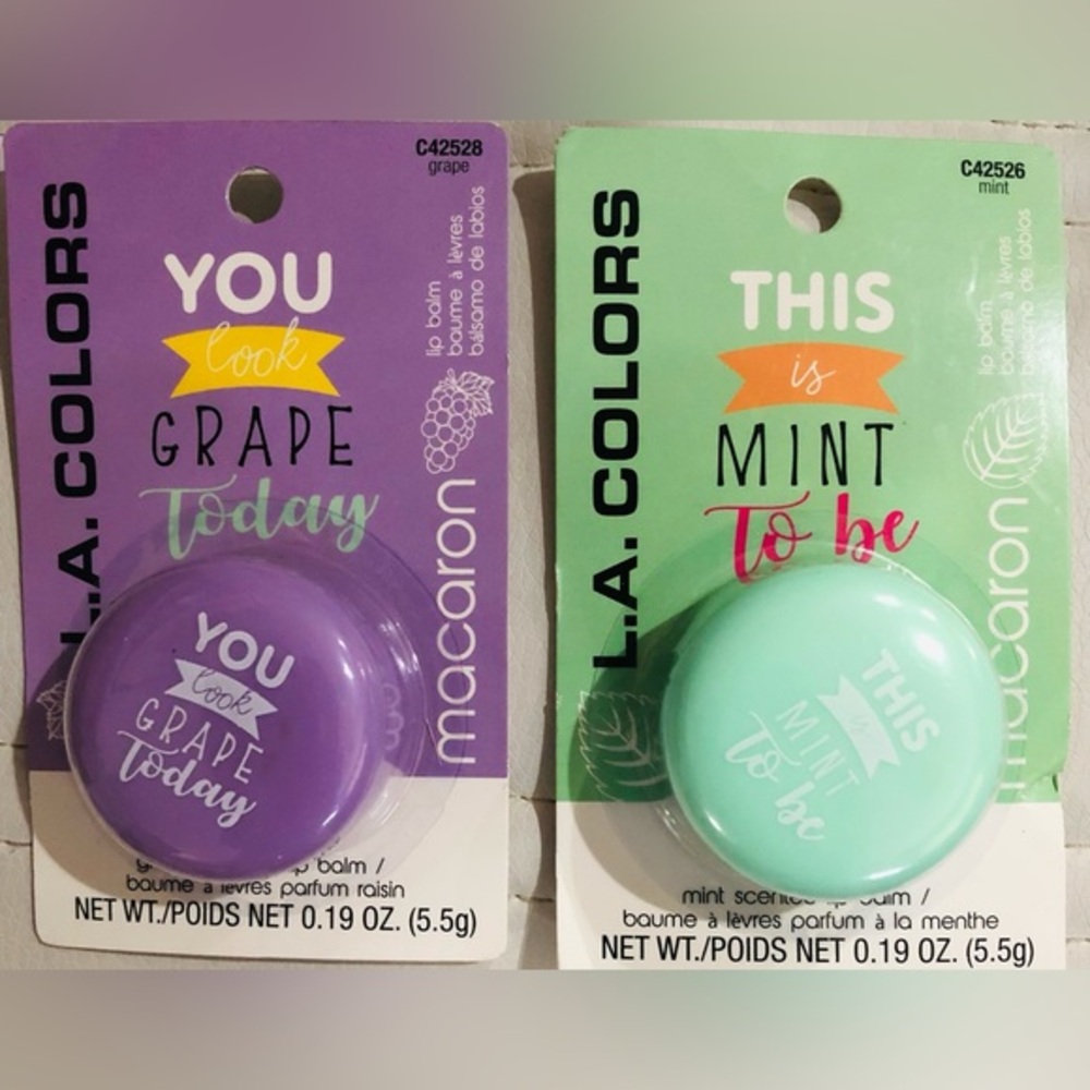 2pack grape and mint scented delicious lip balm macarons new FREE